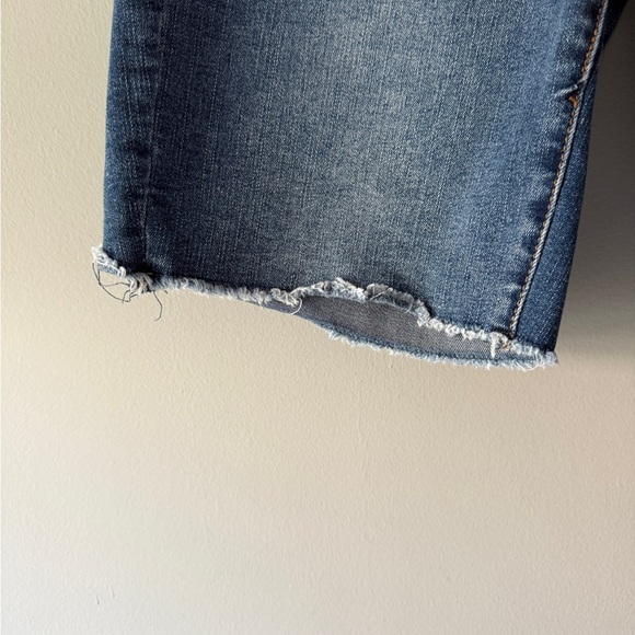 Seven7 Women's Blue‎ Jean Bernuda Shorts - Size 4 - Picture 2 of 8